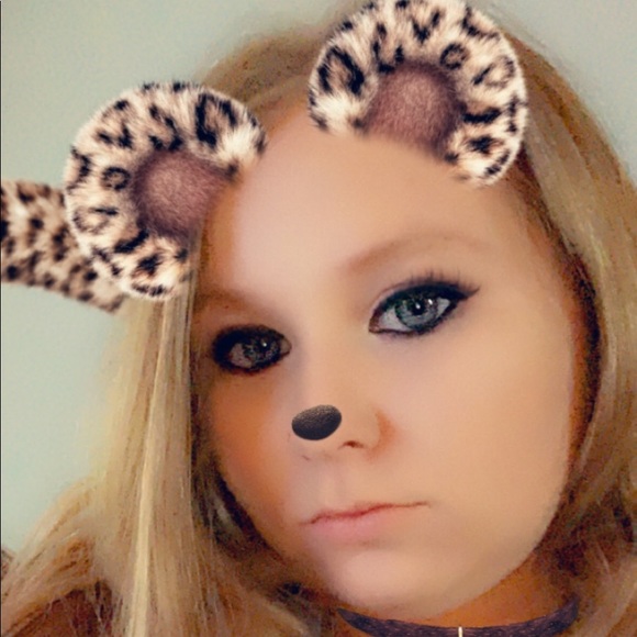 Meet your Posher, Heather - Picture 1 of 1